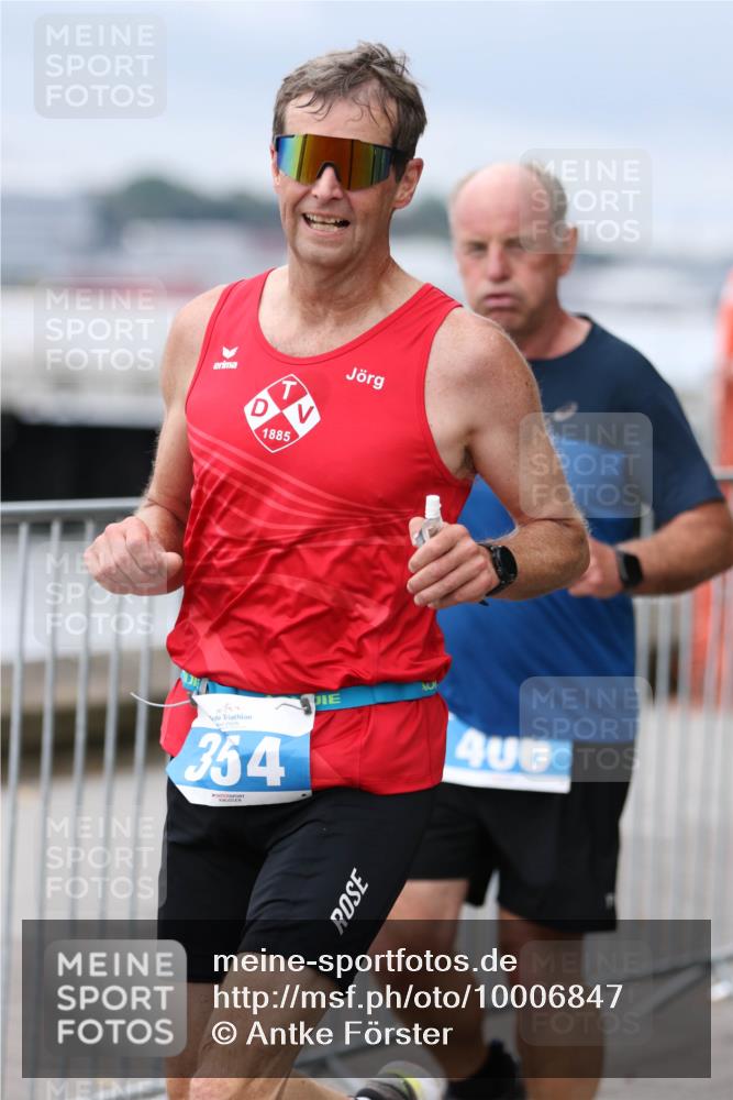16.08.2026 - KN Förde Triathlon 2026 Antke Förster http://msf.ph/oto/10006847 16.08.2026 12:06:13 Laufen 1885, 2026, 354, 400 meine-sportfotos.de
