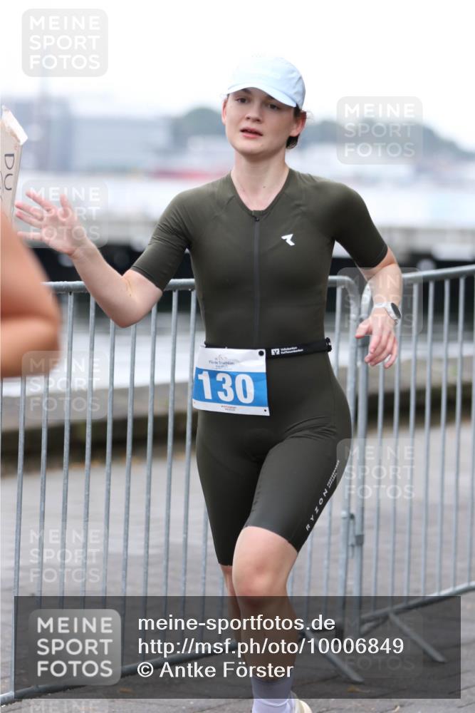 16.08.2026 - KN Förde Triathlon 2026 Antke Förster http://msf.ph/oto/10006849 16.08.2026 10:25:45 Laufen 130 meine-sportfotos.de