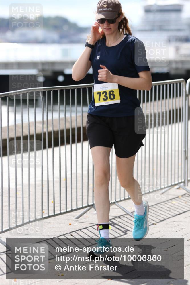 16.08.2026 - KN Förde Triathlon 2026 Antke Förster http://msf.ph/oto/10006860 16.08.2026 13:49:56 Laufen 736 meine-sportfotos.de