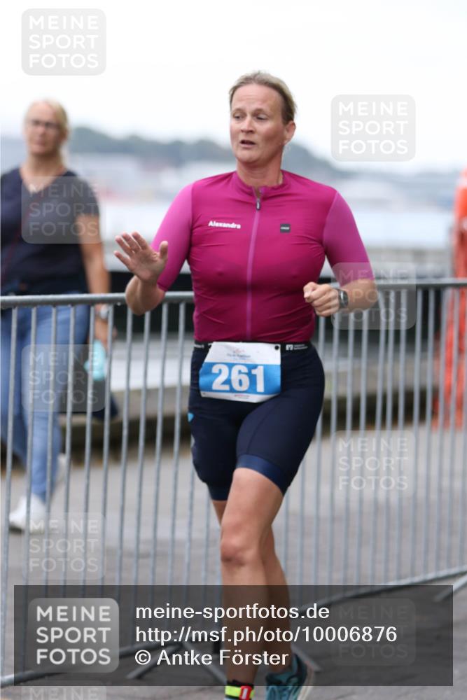 16.08.2026 - KN Förde Triathlon 2026 Antke Förster http://msf.ph/oto/10006876 16.08.2026 10:25:55 Laufen 261 meine-sportfotos.de
