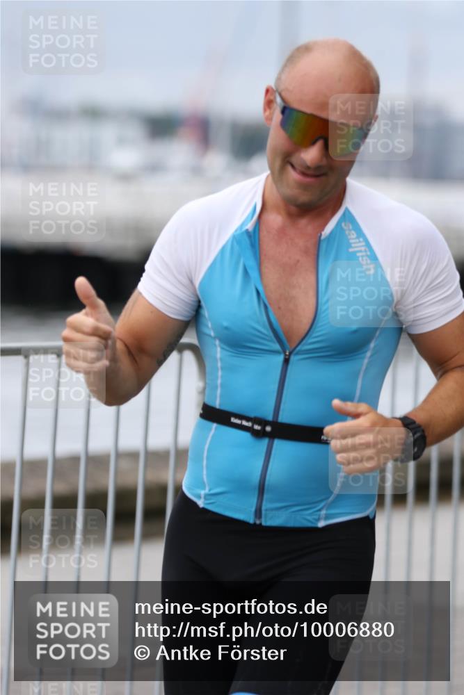 16.08.2026 - KN Förde Triathlon 2026 Antke Förster http://msf.ph/oto/10006880 16.08.2026 12:06:26 Laufen  meine-sportfotos.de