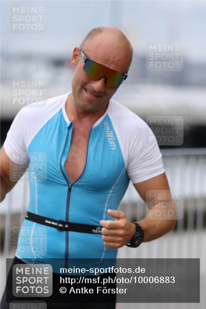 16.08.2026 - KN Förde Triathlon 2026 Antke Förster http://msf.ph/oto/10006883 16.08.2026 12:06:27 Laufen  meine-sportfotos.de