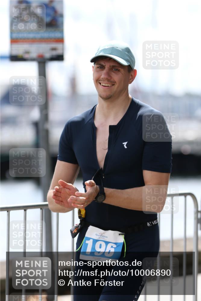 16.08.2026 - KN Förde Triathlon 2026 Antke Förster http://msf.ph/oto/10006890 16.08.2026 13:50:05 Laufen 9202, 196 meine-sportfotos.de