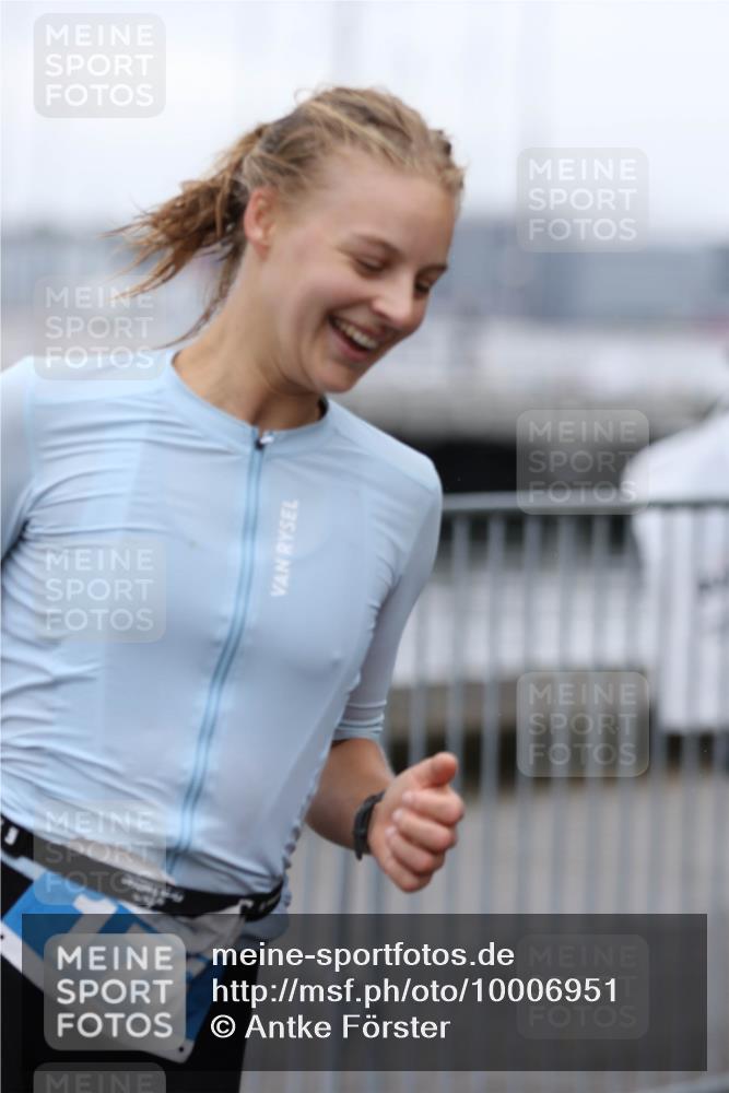 16.08.2026 - KN Förde Triathlon 2026 Antke Förster http://msf.ph/oto/10006951 16.08.2026 10:26:27 Laufen 176 meine-sportfotos.de