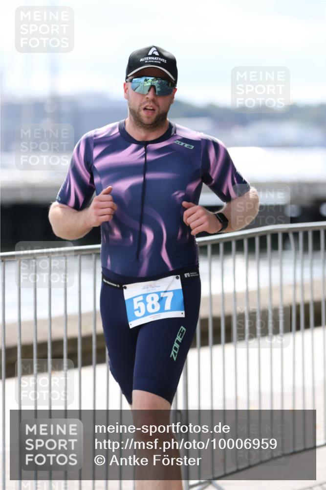 16.08.2026 - KN Förde Triathlon 2026 Antke Förster http://msf.ph/oto/10006959 16.08.2026 13:50:53 Laufen 20, 587, 3, 3 meine-sportfotos.de