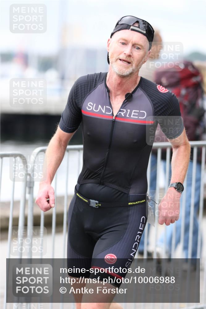 16.08.2026 - KN Förde Triathlon 2026 Antke Förster http://msf.ph/oto/10006988 16.08.2026 12:07:01 Laufen  meine-sportfotos.de