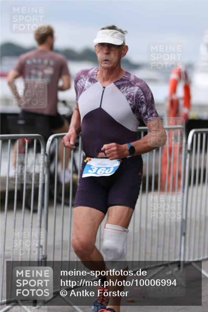 16.08.2026 - KN Förde Triathlon 2026 Antke Förster http://msf.ph/oto/10006994 16.08.2026 12:07:09 Laufen 360 meine-sportfotos.de