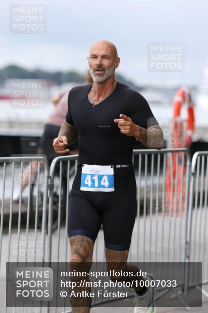 16.08.2026 - KN Förde Triathlon 2026 Antke Förster http://msf.ph/oto/10007033 16.08.2026 12:07:21 Laufen 414 meine-sportfotos.de