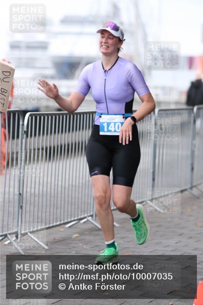16.08.2026 - KN Förde Triathlon 2026 Antke Förster http://msf.ph/oto/10007035 16.08.2026 10:27:07 Laufen 140 meine-sportfotos.de