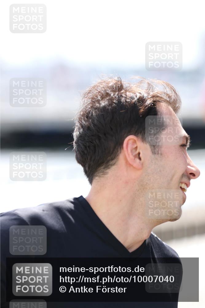 16.08.2026 - KN Förde Triathlon 2026 Antke Förster http://msf.ph/oto/10007040 16.08.2026 13:51:23 Laufen  meine-sportfotos.de
