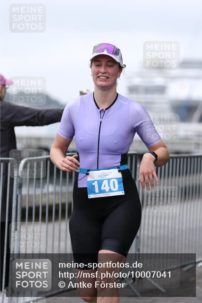 16.08.2026 - KN Förde Triathlon 2026 Antke Förster http://msf.ph/oto/10007041 16.08.2026 10:27:08 Laufen 140 meine-sportfotos.de