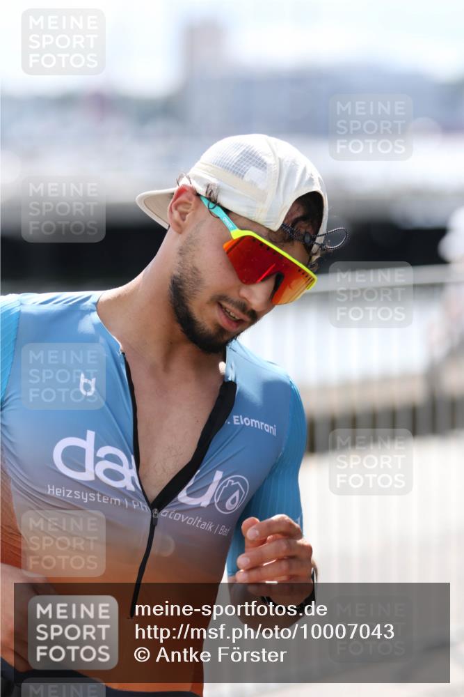 16.08.2026 - KN Förde Triathlon 2026 Antke Förster http://msf.ph/oto/10007043 16.08.2026 13:51:26 Laufen  meine-sportfotos.de