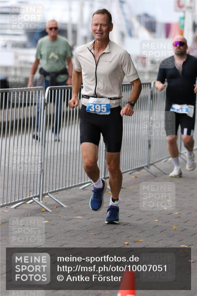 16.08.2026 - KN Förde Triathlon 2026 Antke Förster http://msf.ph/oto/10007051 16.08.2026 12:07:28 Laufen 395 meine-sportfotos.de