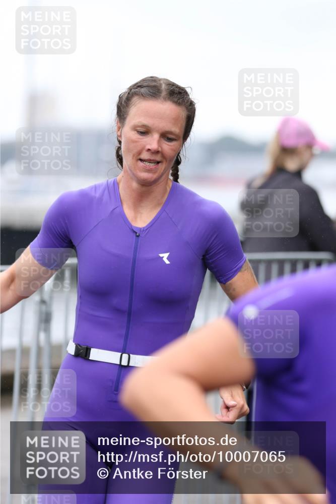 16.08.2026 - KN Förde Triathlon 2026 Antke Förster http://msf.ph/oto/10007065 16.08.2026 10:27:13 Laufen  meine-sportfotos.de