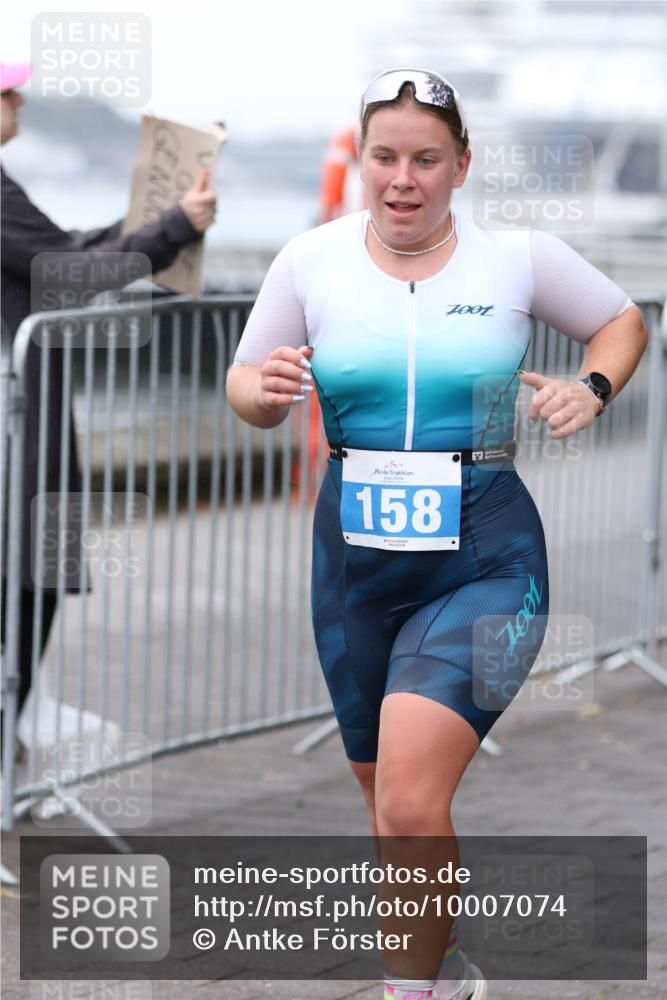 16.08.2026 - KN Förde Triathlon 2026 Antke Förster http://msf.ph/oto/10007074 16.08.2026 10:27:20 Laufen 7001, 2026, 158 meine-sportfotos.de