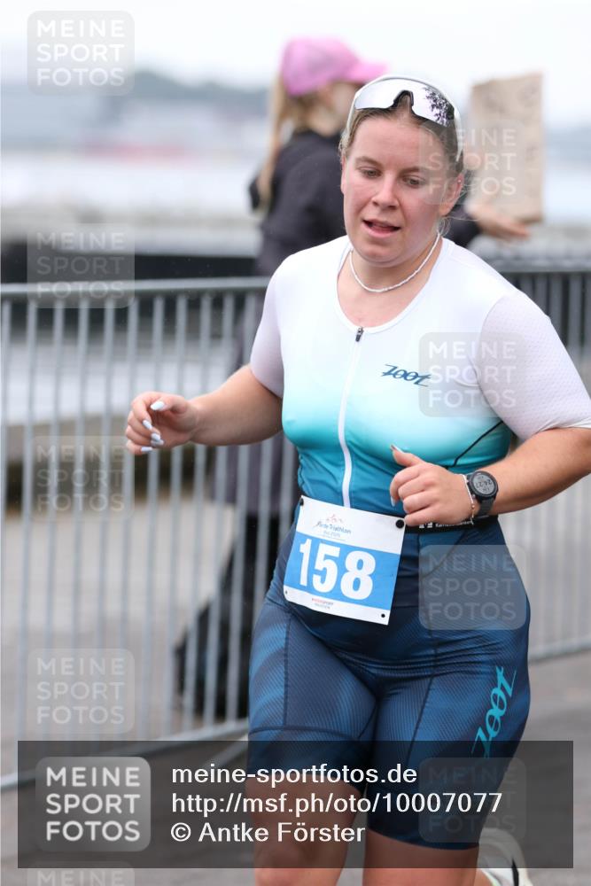16.08.2026 - KN Förde Triathlon 2026 Antke Förster http://msf.ph/oto/10007077 16.08.2026 10:27:21 Laufen 7001, 2026, 158 meine-sportfotos.de