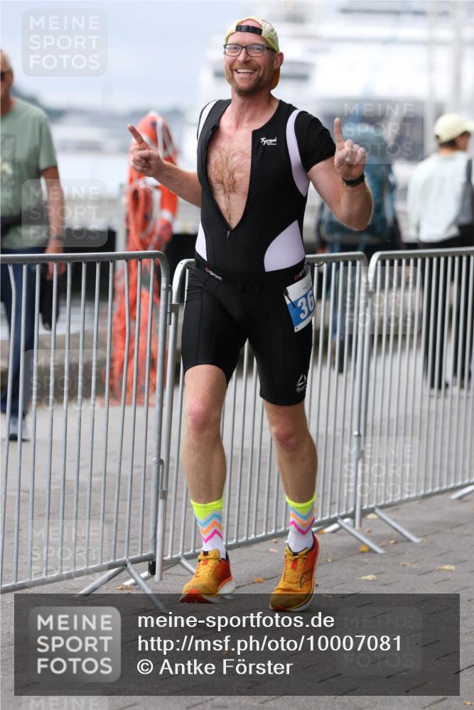 16.08.2026 - KN Förde Triathlon 2026 Antke Förster http://msf.ph/oto/10007081 16.08.2026 12:07:36 Laufen 36 meine-sportfotos.de
