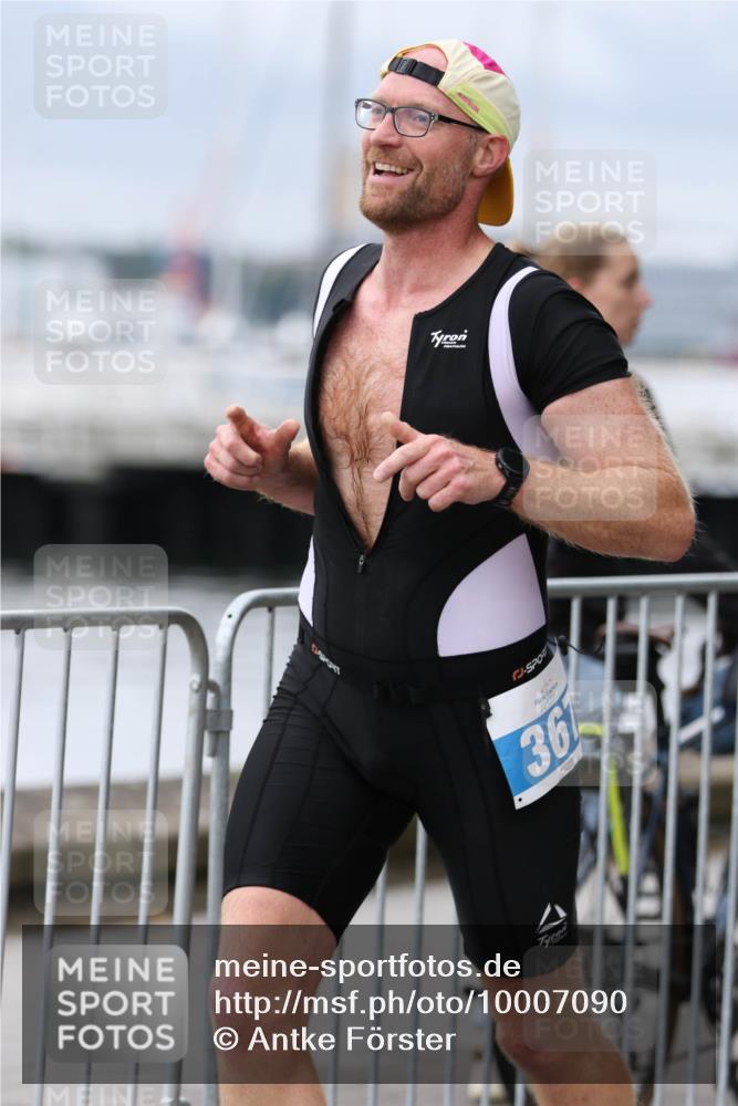 16.08.2026 - KN Förde Triathlon 2026 Antke Förster http://msf.ph/oto/10007090 16.08.2026 12:07:38 Laufen 36 meine-sportfotos.de