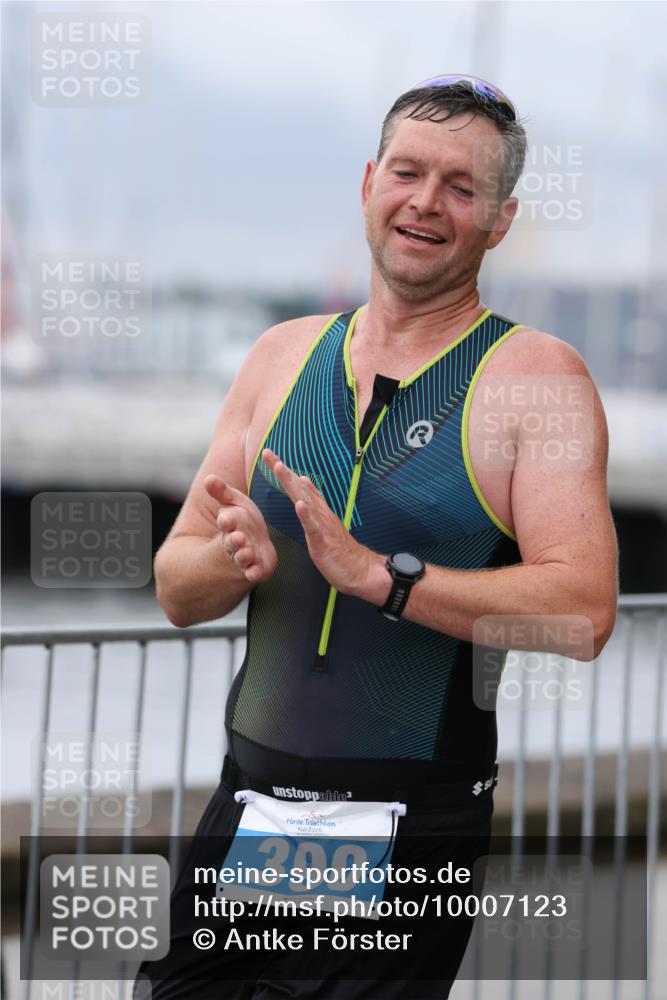 16.08.2026 - KN Förde Triathlon 2026 Antke Förster http://msf.ph/oto/10007123 16.08.2026 12:07:53 Laufen 3, 2026, 390 meine-sportfotos.de