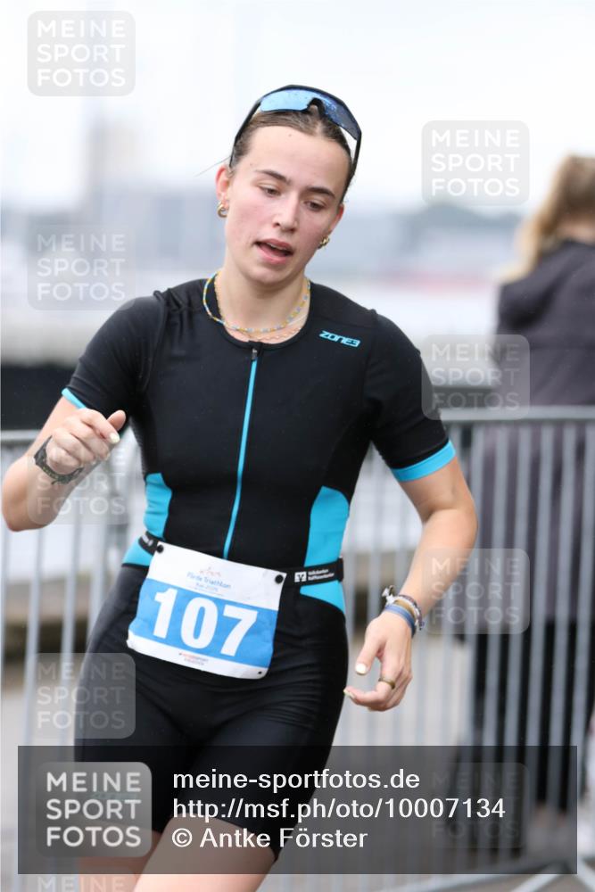 16.08.2026 - KN Förde Triathlon 2026 Antke Förster http://msf.ph/oto/10007134 16.08.2026 10:27:43 Laufen 2026, 107, 3 meine-sportfotos.de
