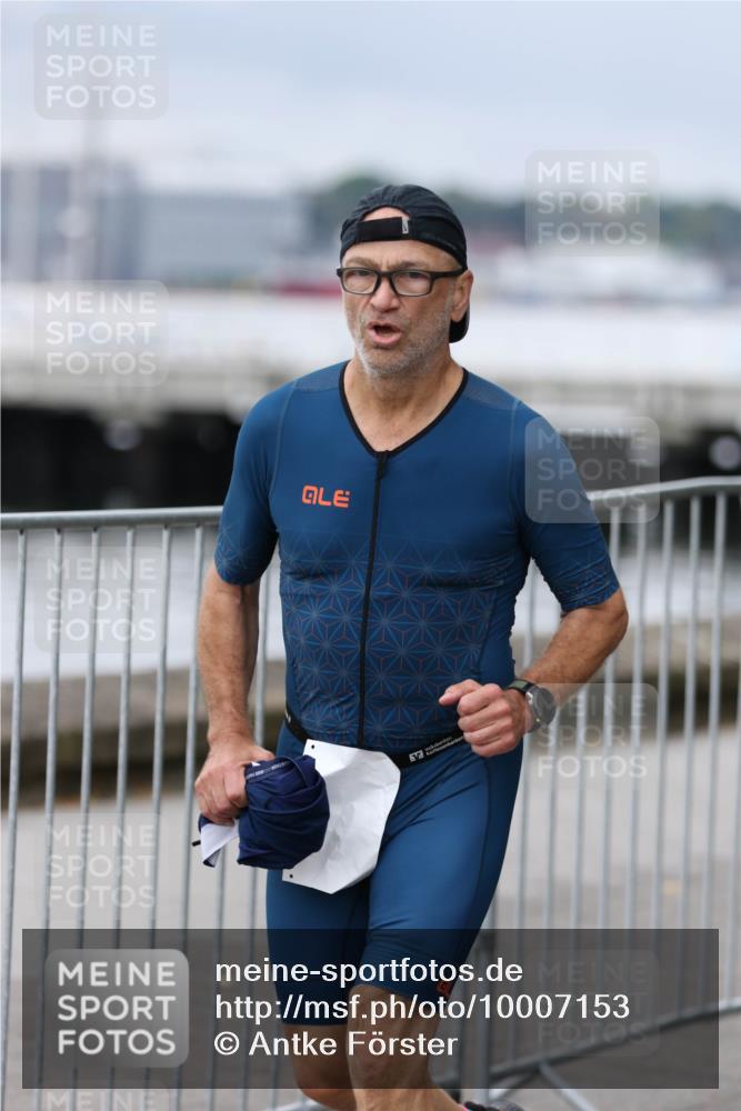 16.08.2026 - KN Förde Triathlon 2026 Antke Förster http://msf.ph/oto/10007153 16.08.2026 12:08:05 Laufen  meine-sportfotos.de