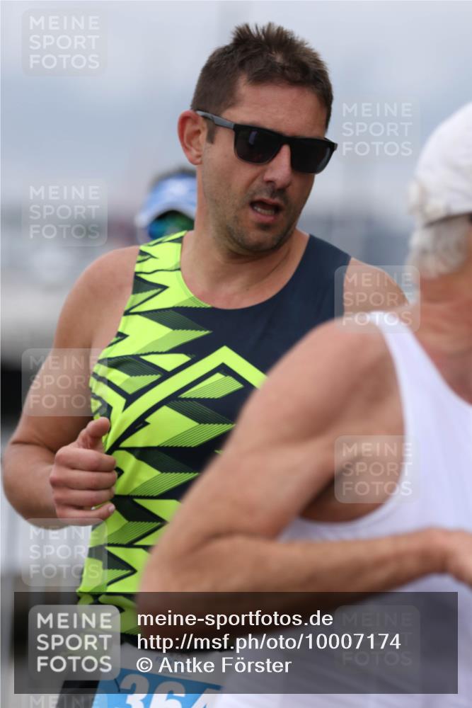 16.08.2026 - KN Förde Triathlon 2026 Antke Förster http://msf.ph/oto/10007174 16.08.2026 12:08:11 Laufen  meine-sportfotos.de