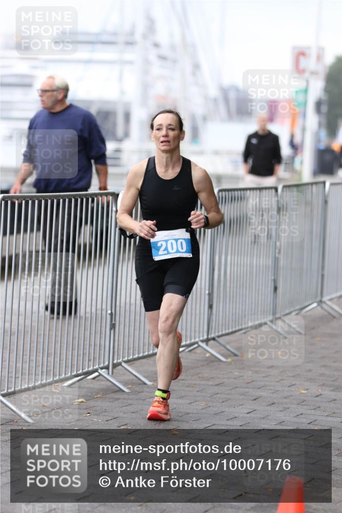 16.08.2026 - KN Förde Triathlon 2026 Antke Förster http://msf.ph/oto/10007176 16.08.2026 10:28:05 Laufen 200 meine-sportfotos.de