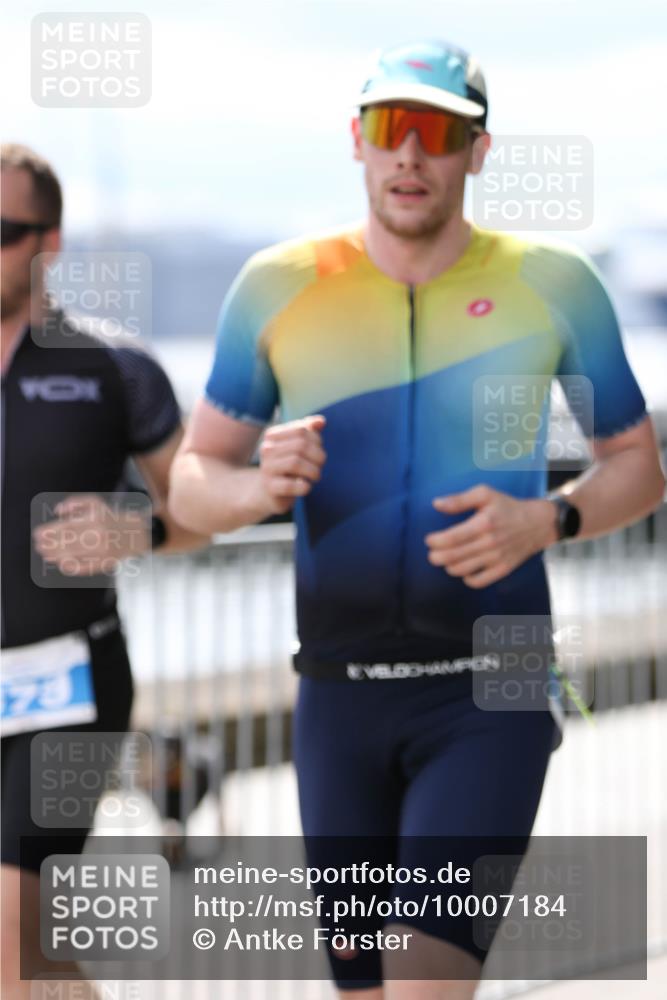 16.08.2026 - KN Förde Triathlon 2026 Antke Förster http://msf.ph/oto/10007184 16.08.2026 13:52:52 Laufen 104, 73, 0 meine-sportfotos.de