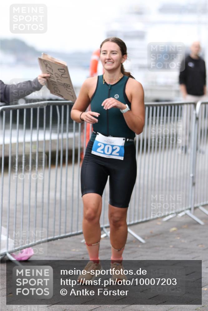 16.08.2026 - KN Förde Triathlon 2026 Antke Förster http://msf.ph/oto/10007203 16.08.2026 10:28:17 Laufen 202 meine-sportfotos.de