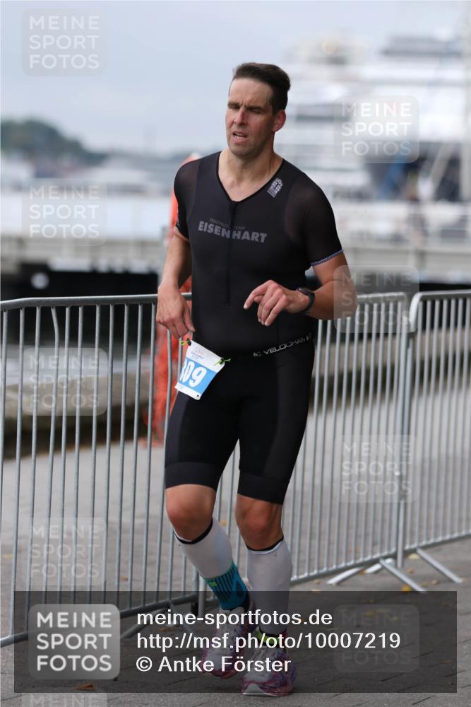 16.08.2026 - KN Förde Triathlon 2026 Antke Förster http://msf.ph/oto/10007219 16.08.2026 12:08:32 Laufen 09 meine-sportfotos.de
