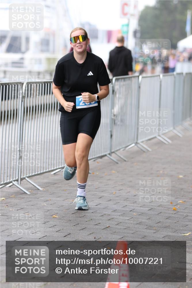 16.08.2026 - KN Förde Triathlon 2026 Antke Förster http://msf.ph/oto/10007221 16.08.2026 10:28:31 Laufen  meine-sportfotos.de