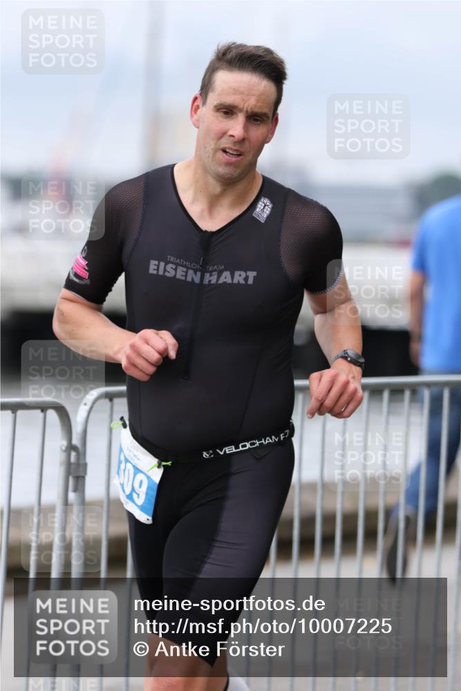 16.08.2026 - KN Förde Triathlon 2026 Antke Förster http://msf.ph/oto/10007225 16.08.2026 12:08:33 Laufen 209 meine-sportfotos.de