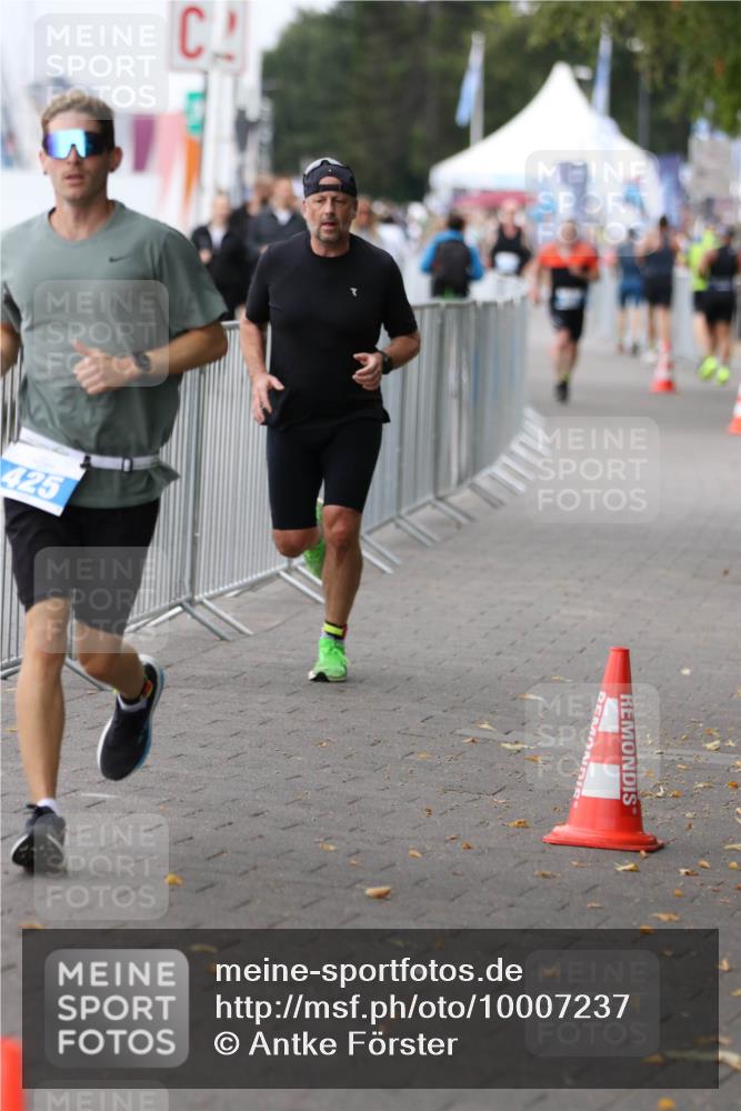 16.08.2026 - KN Förde Triathlon 2026 Antke Förster http://msf.ph/oto/10007237 16.08.2026 12:08:36 Laufen 425 meine-sportfotos.de