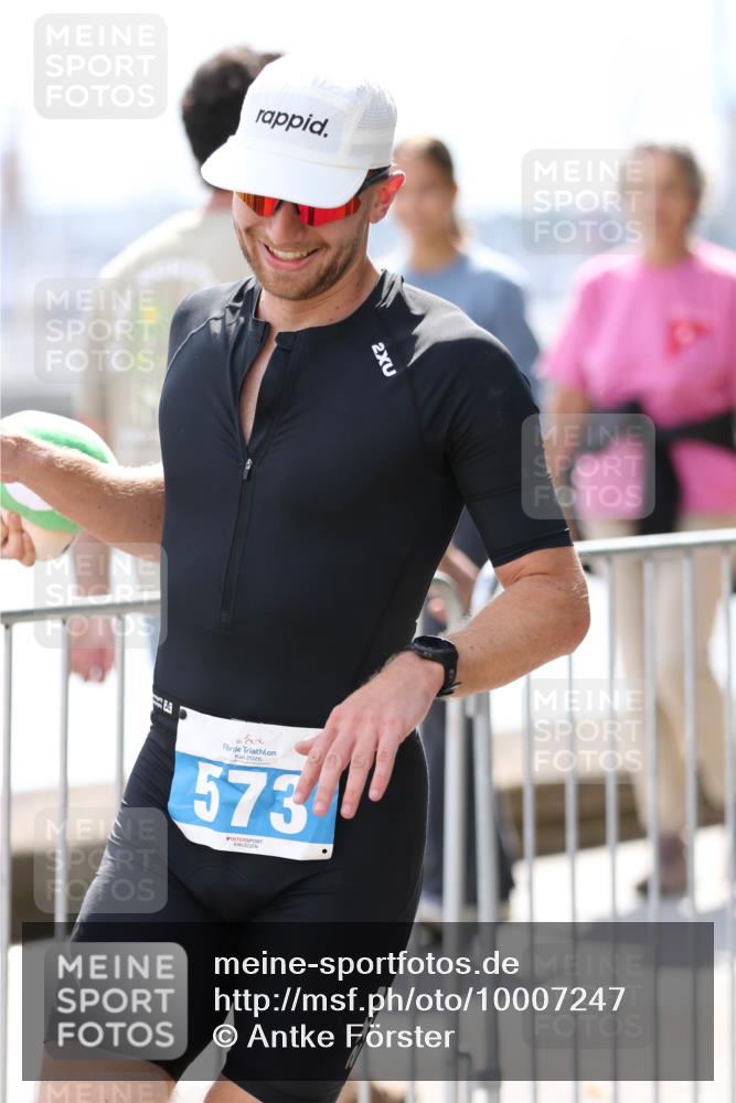 16.08.2026 - KN Förde Triathlon 2026 Antke Förster http://msf.ph/oto/10007247 16.08.2026 13:53:15 Laufen 2, 2026, 573 meine-sportfotos.de