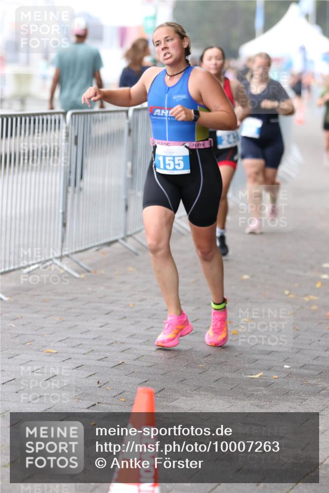 16.08.2026 - KN Förde Triathlon 2026 Antke Förster http://msf.ph/oto/10007263 16.08.2026 10:28:45 Laufen 155 meine-sportfotos.de