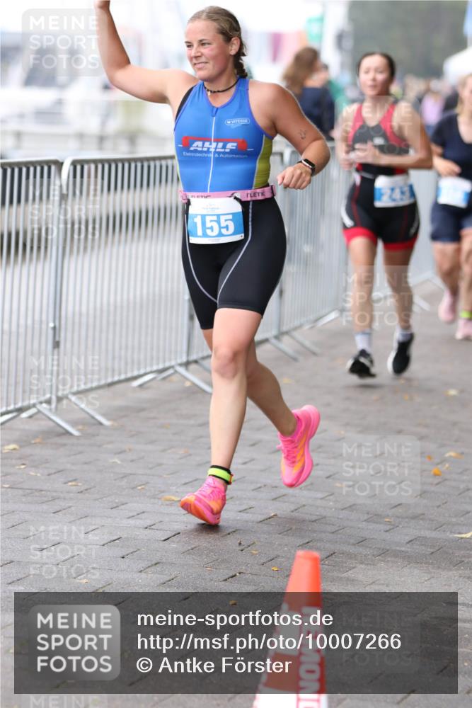 16.08.2026 - KN Förde Triathlon 2026 Antke Förster http://msf.ph/oto/10007266 16.08.2026 10:28:46 Laufen 155, 243 meine-sportfotos.de