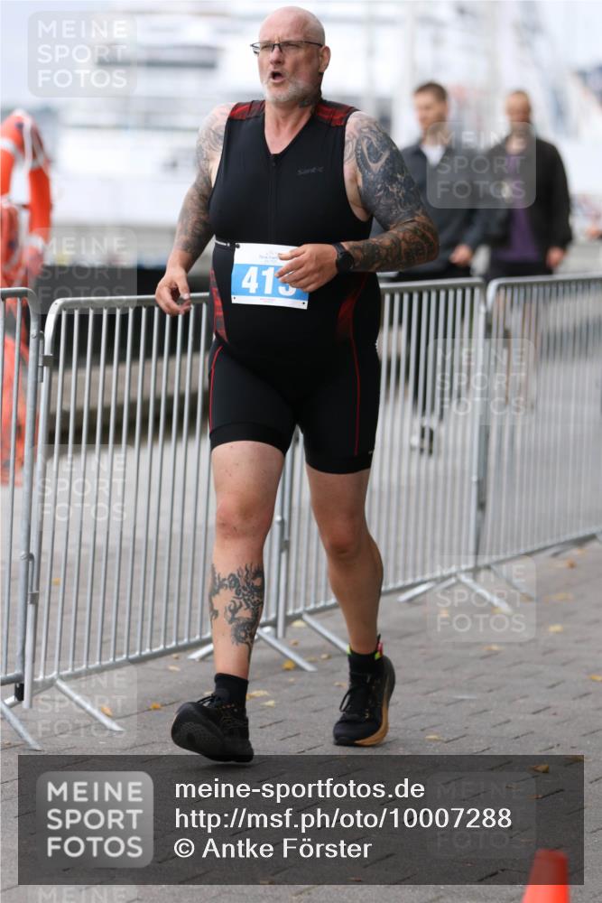16.08.2026 - KN Förde Triathlon 2026 Antke Förster http://msf.ph/oto/10007288 16.08.2026 12:09:00 Laufen 413 meine-sportfotos.de