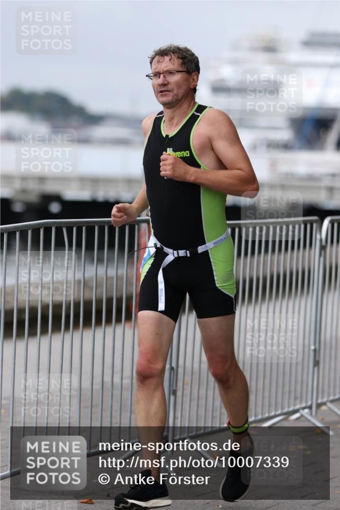 16.08.2026 - KN Förde Triathlon 2026 Antke Förster http://msf.ph/oto/10007339 16.08.2026 12:09:28 Laufen  meine-sportfotos.de