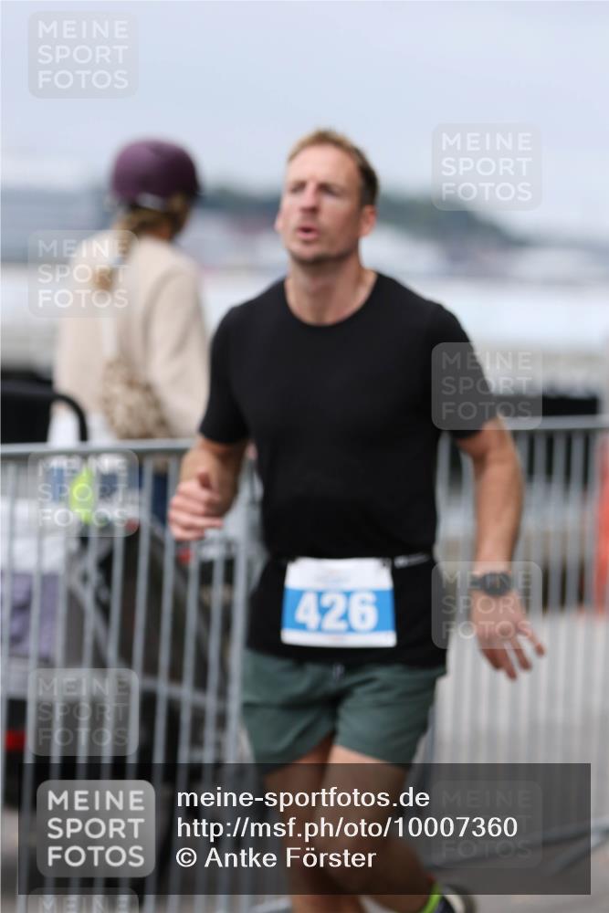 16.08.2026 - KN Förde Triathlon 2026 Antke Förster http://msf.ph/oto/10007360 16.08.2026 12:09:38 Laufen 426 meine-sportfotos.de