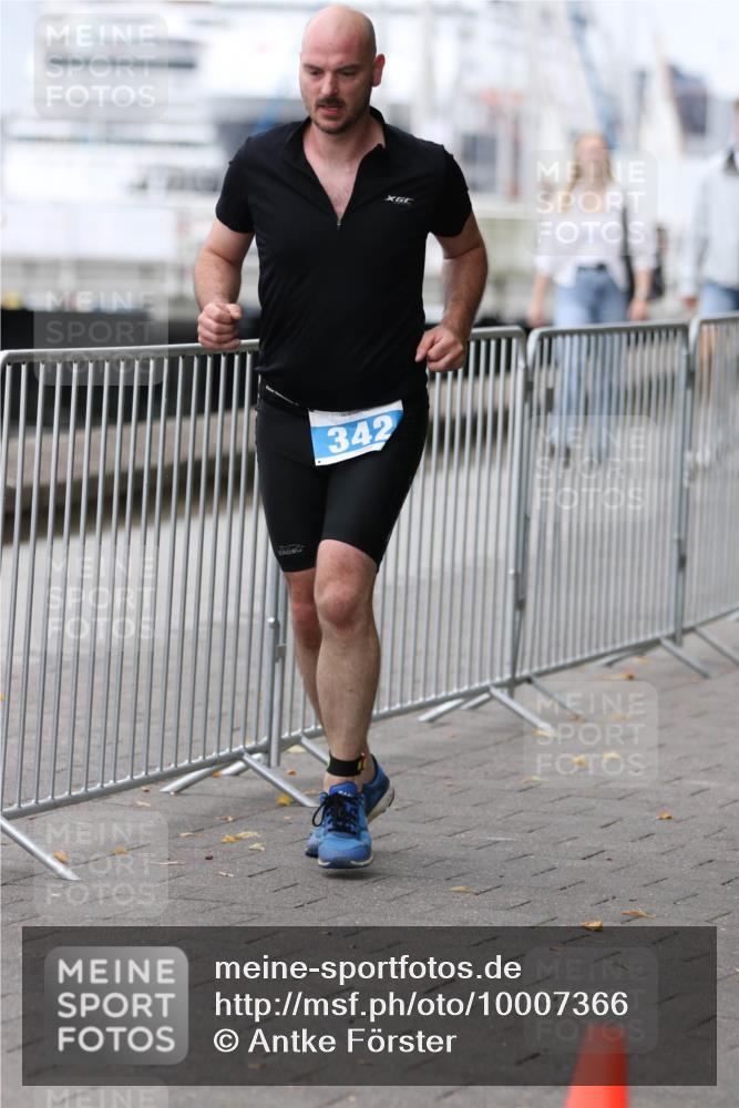 16.08.2026 - KN Förde Triathlon 2026 Antke Förster http://msf.ph/oto/10007366 16.08.2026 12:09:40 Laufen 342 meine-sportfotos.de
