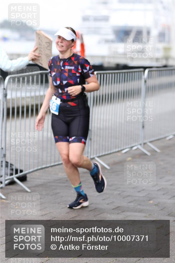 16.08.2026 - KN Förde Triathlon 2026 Antke Förster http://msf.ph/oto/10007371 16.08.2026 10:29:46 Laufen 6 meine-sportfotos.de