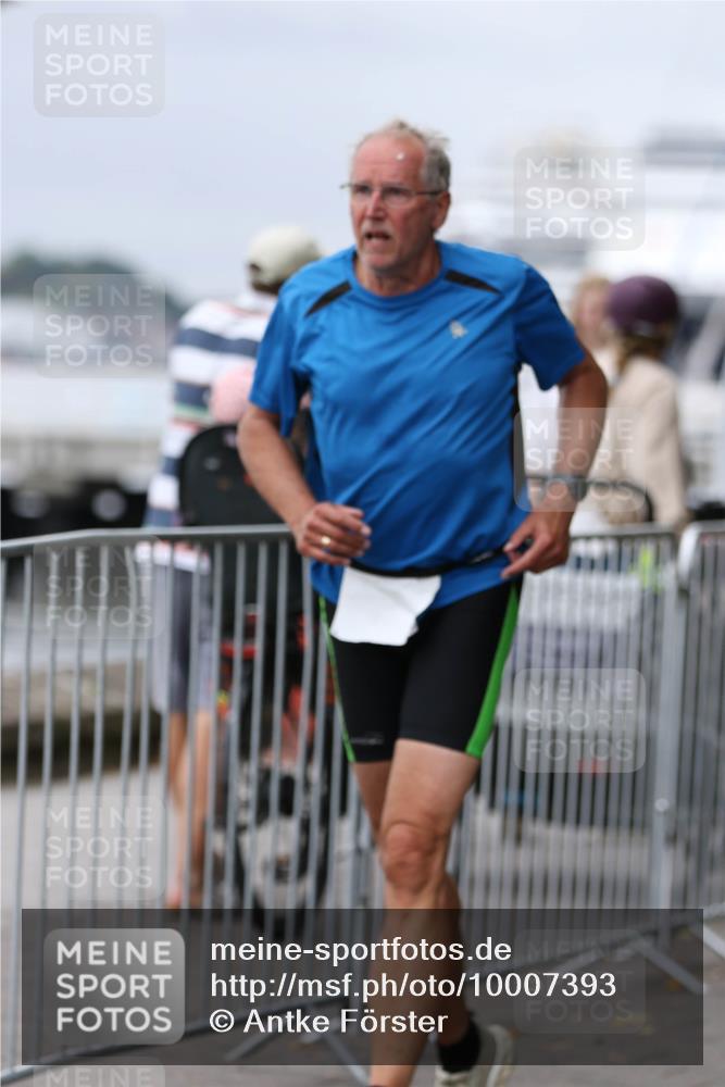 16.08.2026 - KN Förde Triathlon 2026 Antke Förster http://msf.ph/oto/10007393 16.08.2026 12:09:48 Laufen  meine-sportfotos.de