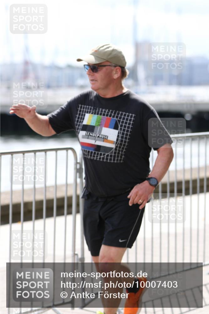 16.08.2026 - KN Förde Triathlon 2026 Antke Förster http://msf.ph/oto/10007403 16.08.2026 13:54:14 Laufen  meine-sportfotos.de