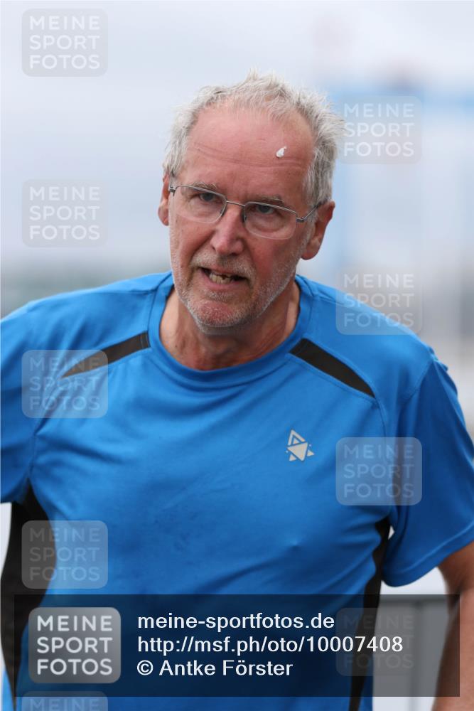 16.08.2026 - KN Förde Triathlon 2026 Antke Förster http://msf.ph/oto/10007408 16.08.2026 12:09:51 Laufen  meine-sportfotos.de