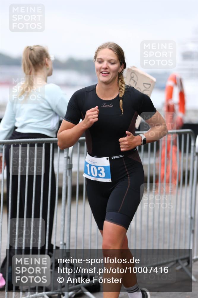 16.08.2026 - KN Förde Triathlon 2026 Antke Förster http://msf.ph/oto/10007416 16.08.2026 10:30:03 Laufen 103 meine-sportfotos.de