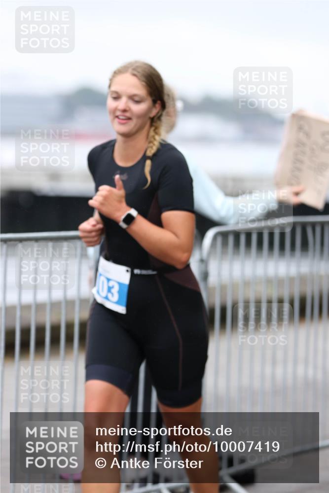 16.08.2026 - KN Förde Triathlon 2026 Antke Förster http://msf.ph/oto/10007419 16.08.2026 10:30:04 Laufen 03 meine-sportfotos.de