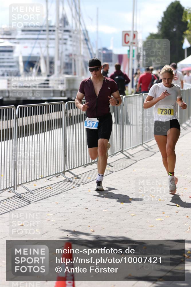 16.08.2026 - KN Förde Triathlon 2026 Antke Förster http://msf.ph/oto/10007421 16.08.2026 13:54:53 Laufen 567, 730 meine-sportfotos.de