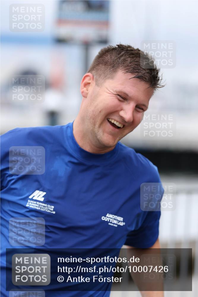 16.08.2026 - KN Förde Triathlon 2026 Antke Förster http://msf.ph/oto/10007426 16.08.2026 12:09:55 Laufen  meine-sportfotos.de