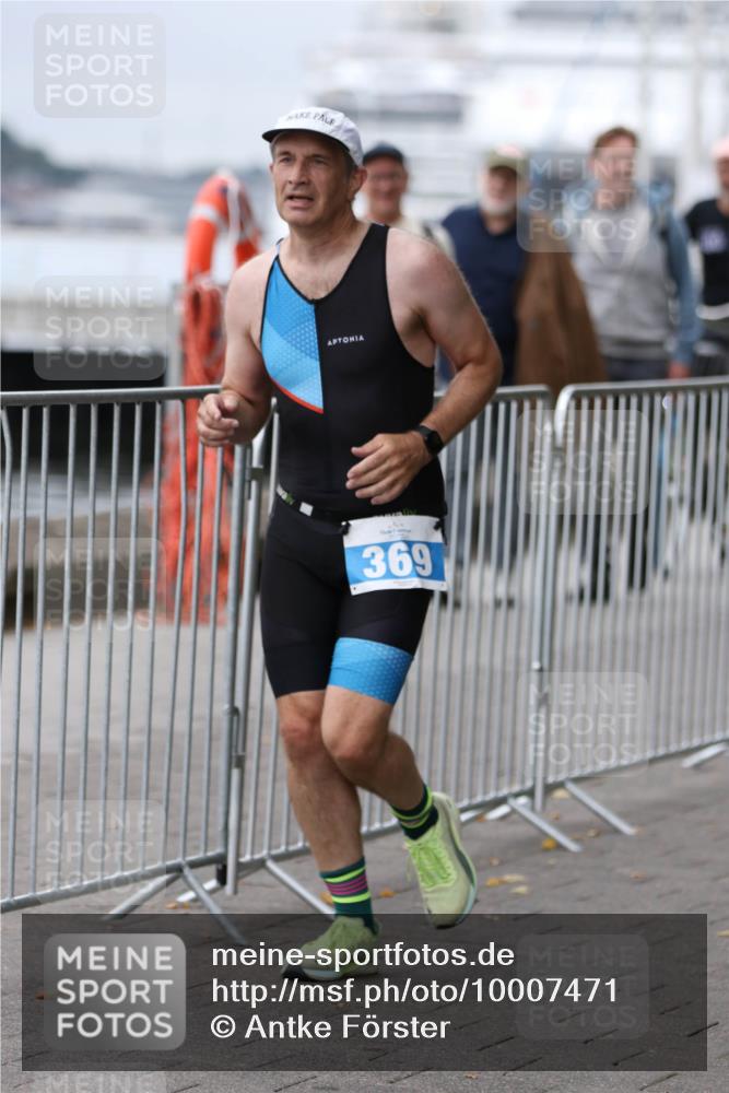 16.08.2026 - KN Förde Triathlon 2026 Antke Förster http://msf.ph/oto/10007471 16.08.2026 12:10:11 Laufen 369 meine-sportfotos.de
