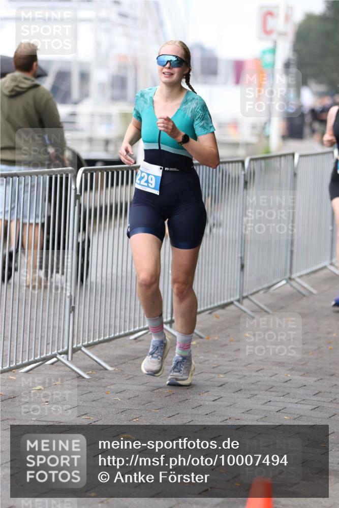 16.08.2026 - KN Förde Triathlon 2026 Antke Förster http://msf.ph/oto/10007494 16.08.2026 10:30:40 Laufen 229 meine-sportfotos.de